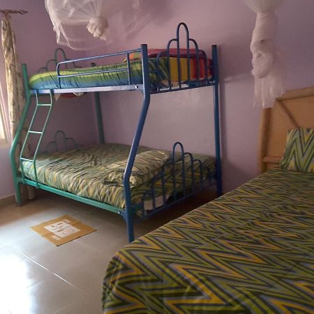 Brownstone Country Home Lira Esterno foto