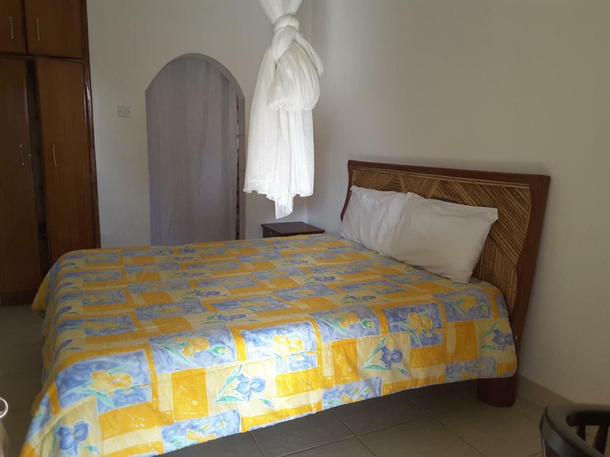 Brownstone Country Home Lira Esterno foto