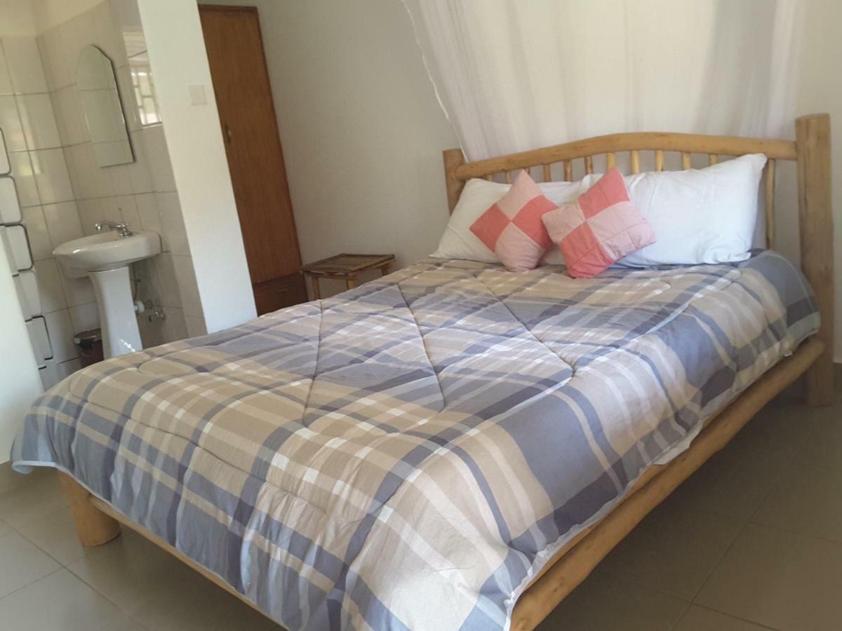Brownstone Country Home Lira Esterno foto