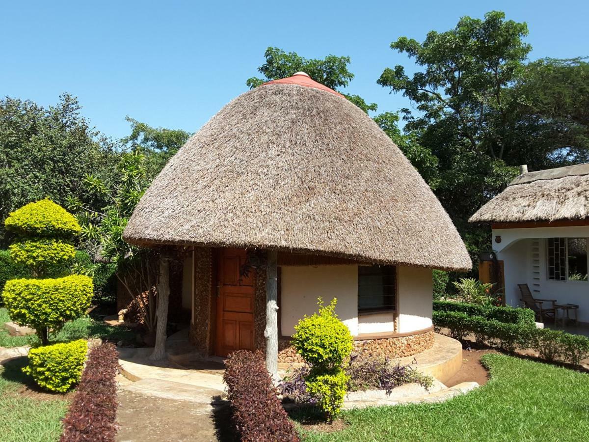 Brownstone Country Home Lira Esterno foto