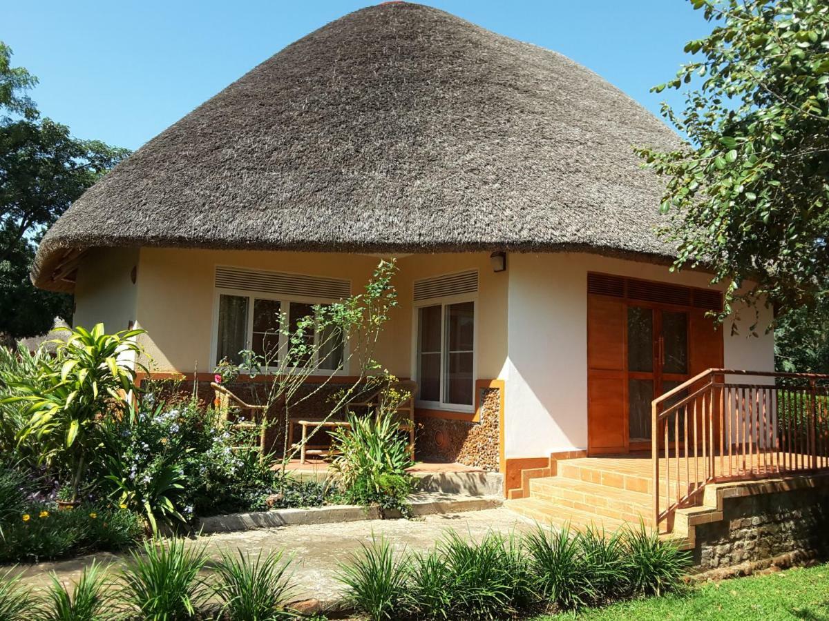 Brownstone Country Home Lira Esterno foto