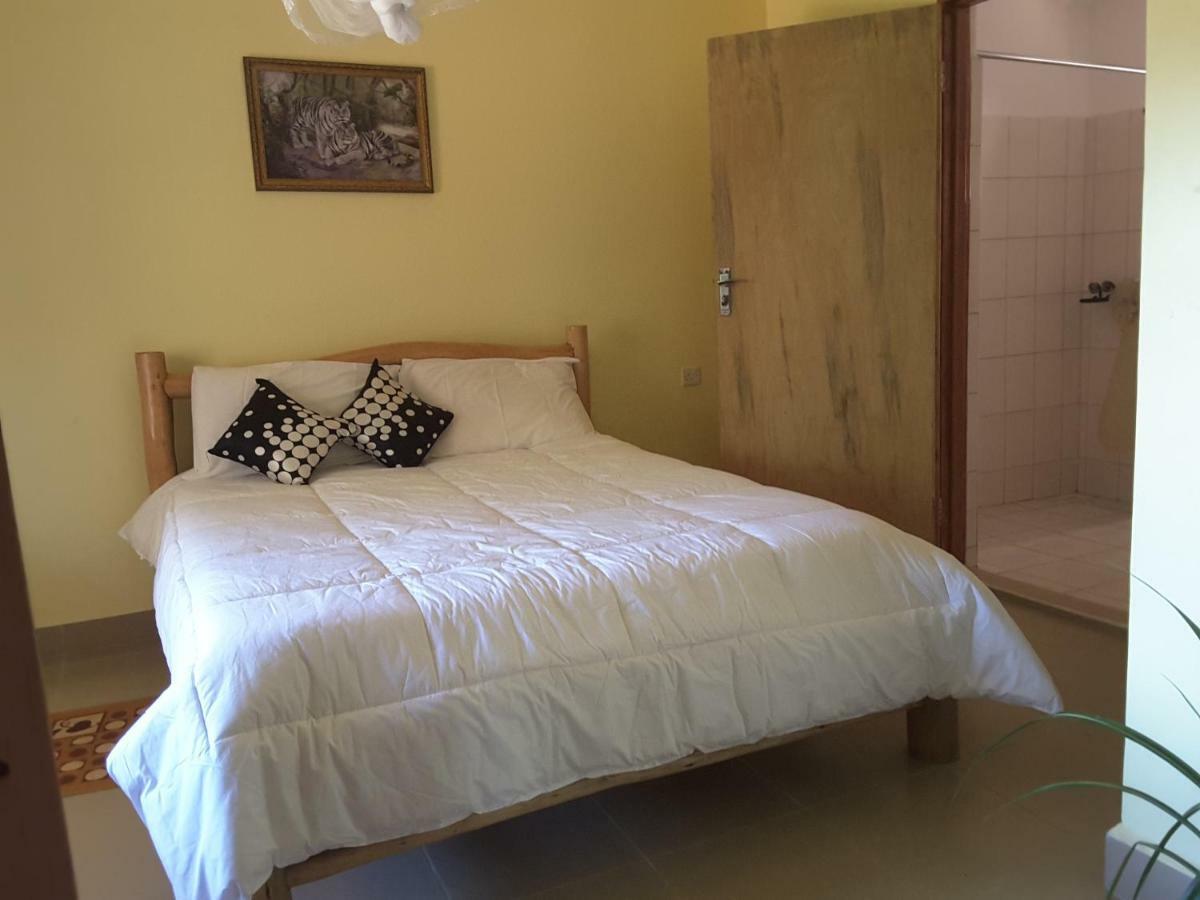 Brownstone Country Home Lira Esterno foto