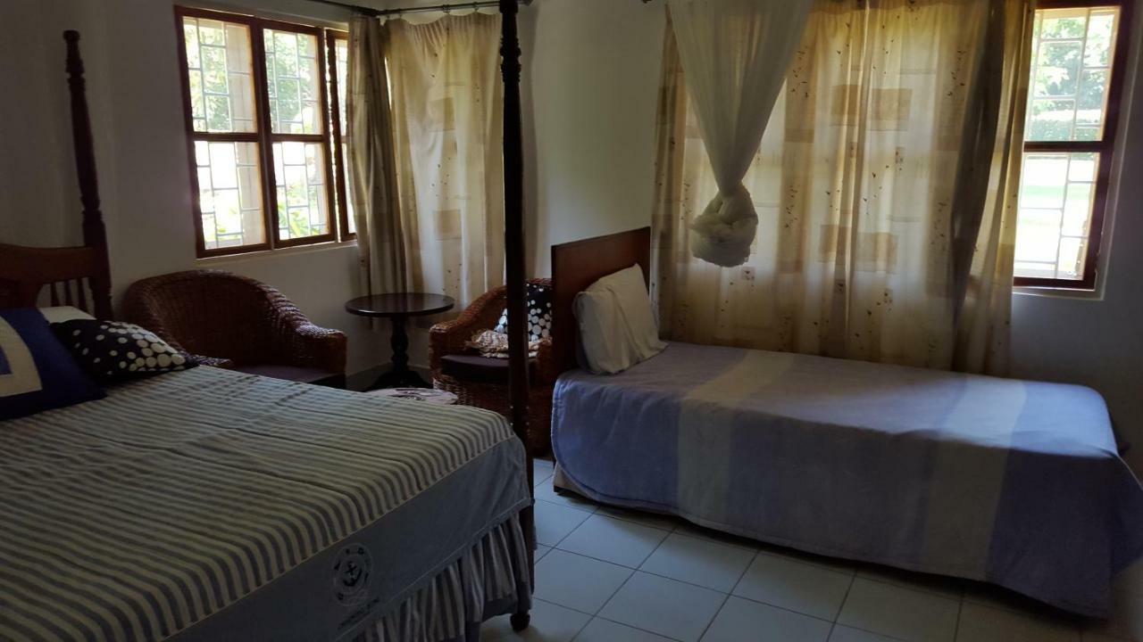 Brownstone Country Home Lira Esterno foto